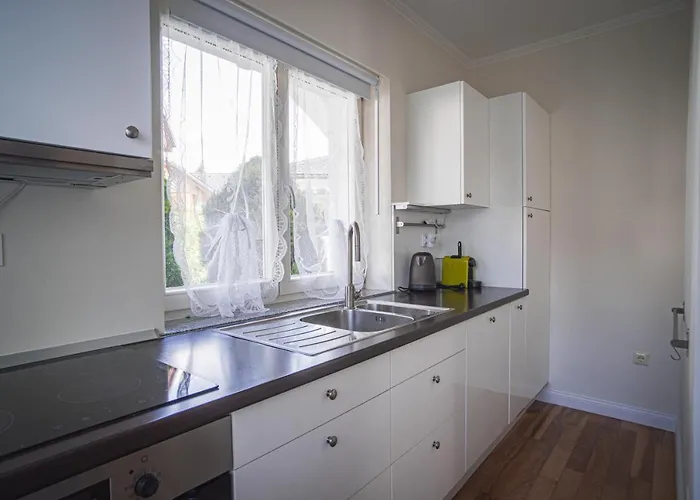 Mia Πανσιόν 4*